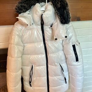 Unisex White Puffer Jacket with Faux Fur Hood